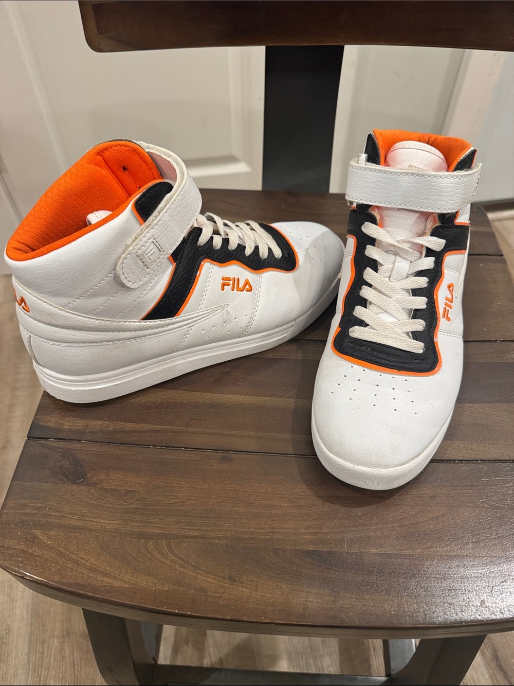 Fila Vulc 13 Top Block 3FM01309-114 Mens White Lifestyle Sneakers Shoes